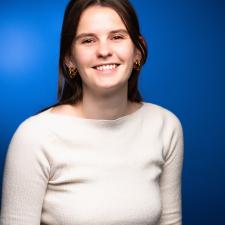 Profile picture for user Laura Jousset